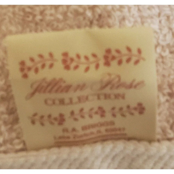 Vintage Jillian Rose Collection Bath Hand Towel - Picture 4 of 4